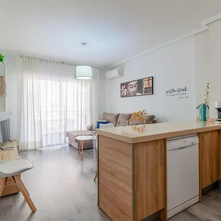 Nah Am Mit Parkplatz * Torrevieja